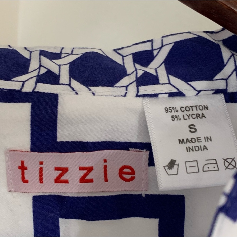 Tizzie Geometrical Print Button Down Top - Picture 8 of 10